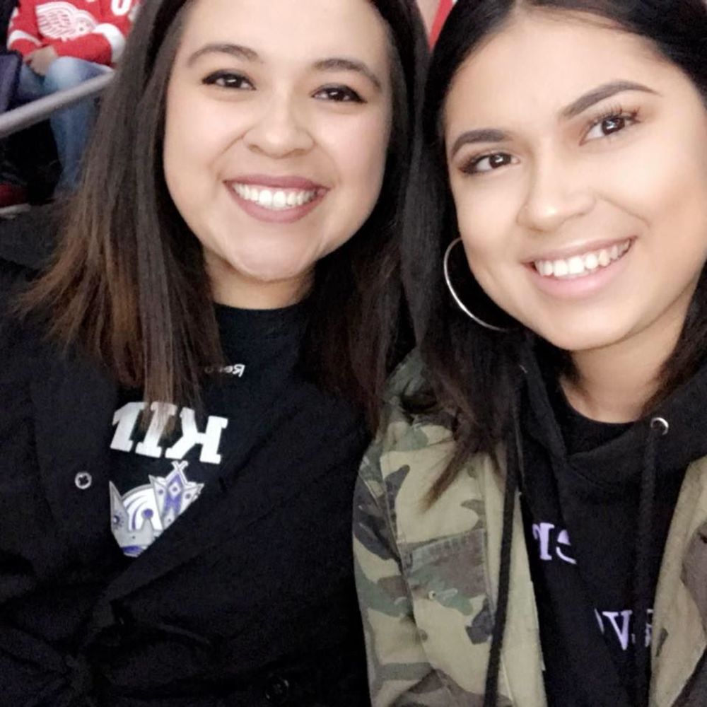 Meet your Posher, Clarissa